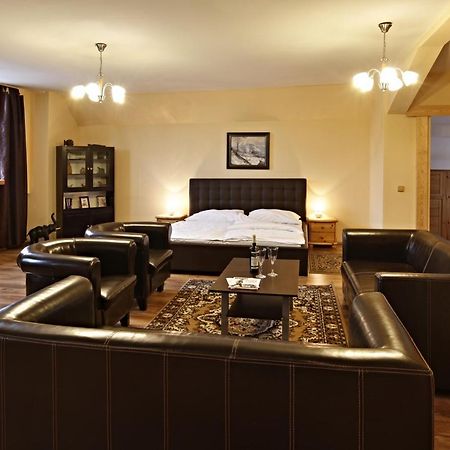 Hotel Posta 체르니 둘 외부 사진
